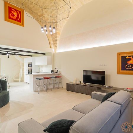 Zema Home By Apulia Accommodation Bari Exteriör bild