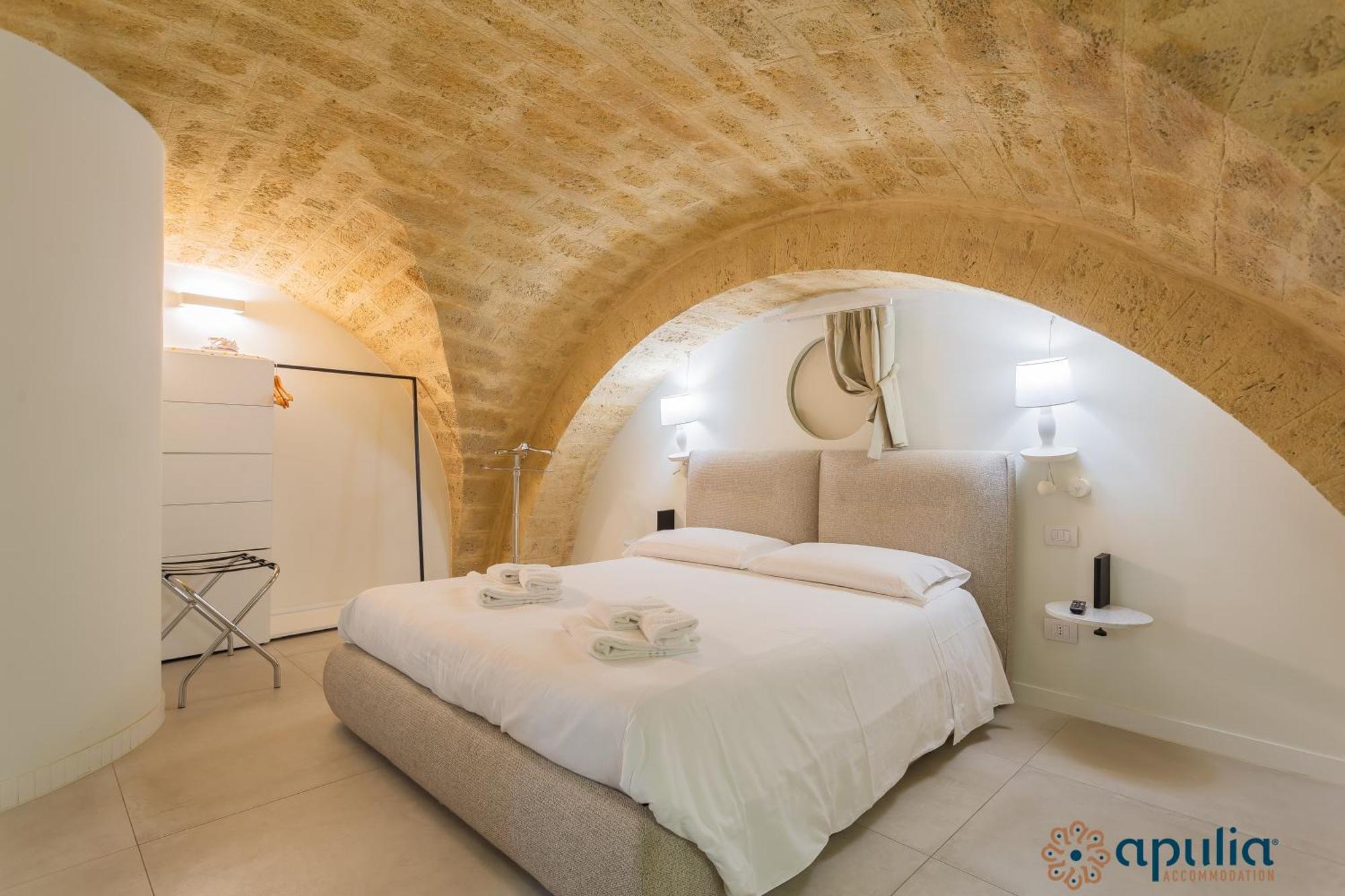 Zema Home By Apulia Accommodation Bari Exteriör bild