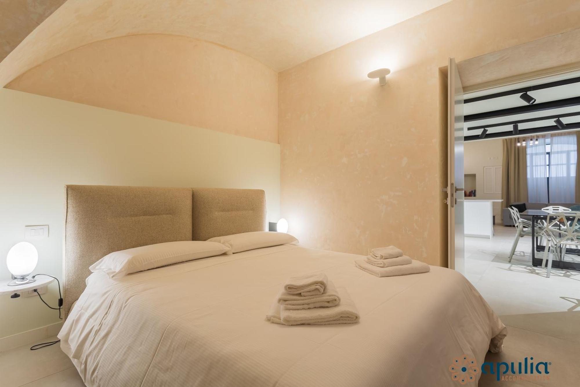 Zema Home By Apulia Accommodation Bari Exteriör bild