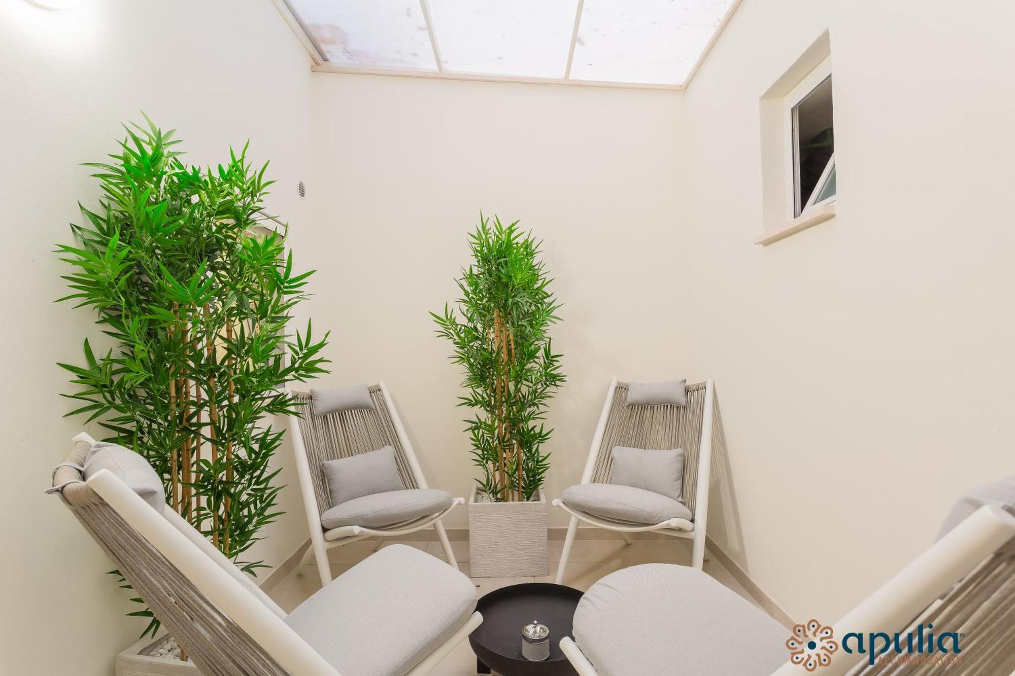 Zema Home By Apulia Accommodation Bari Exteriör bild