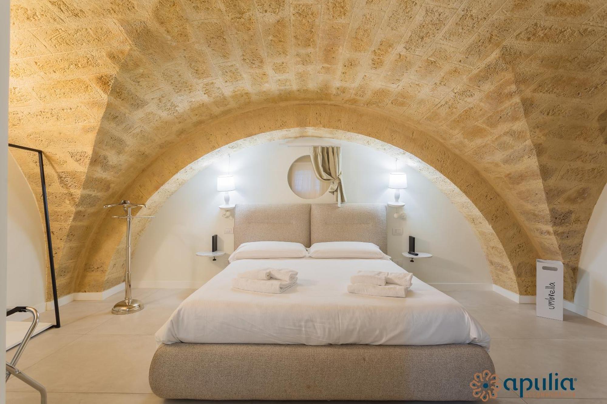 Zema Home By Apulia Accommodation Bari Exteriör bild